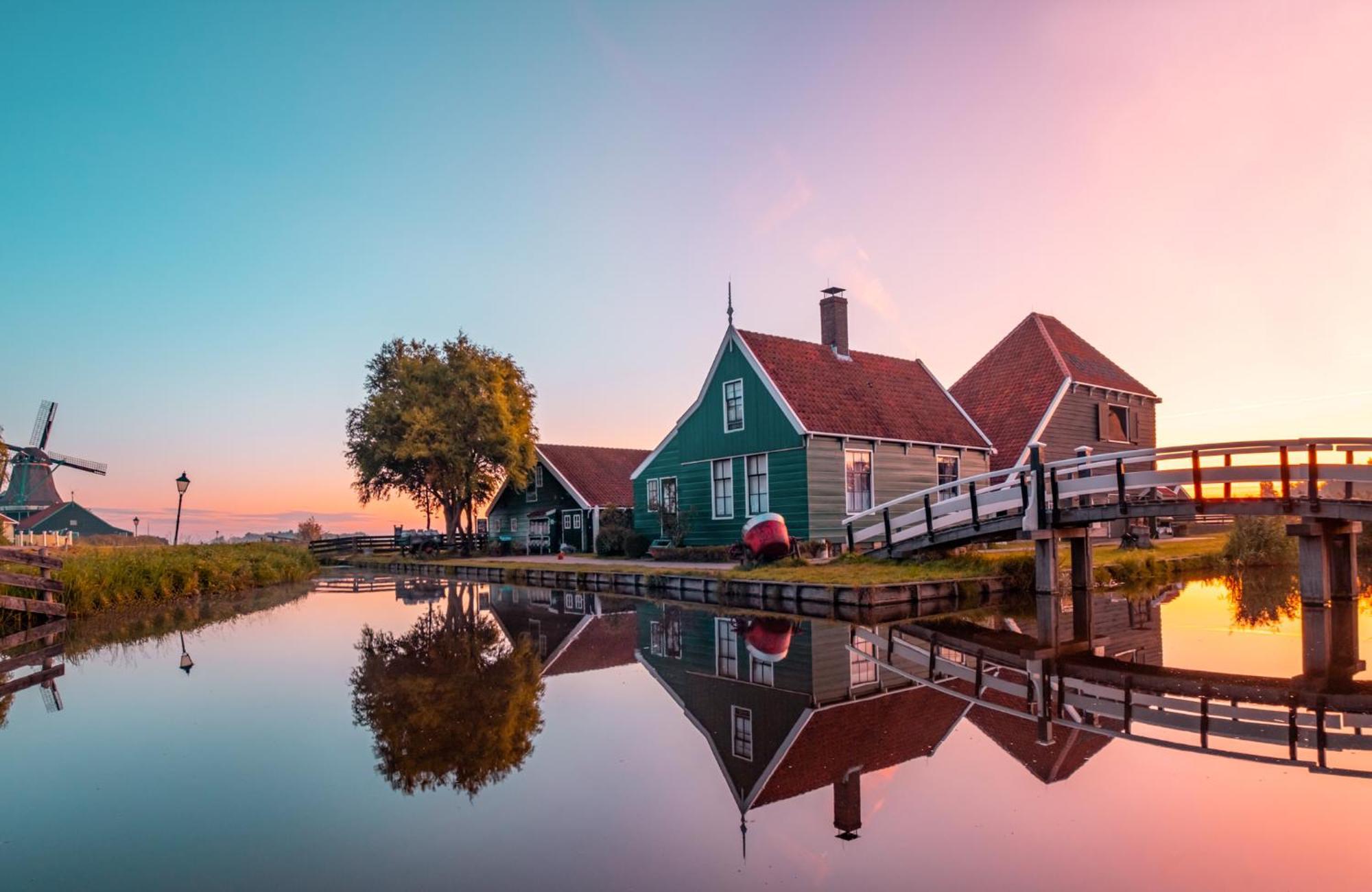 Tinyhouse Woody At The Water Lägenhet Zaandam Exteriör bild
